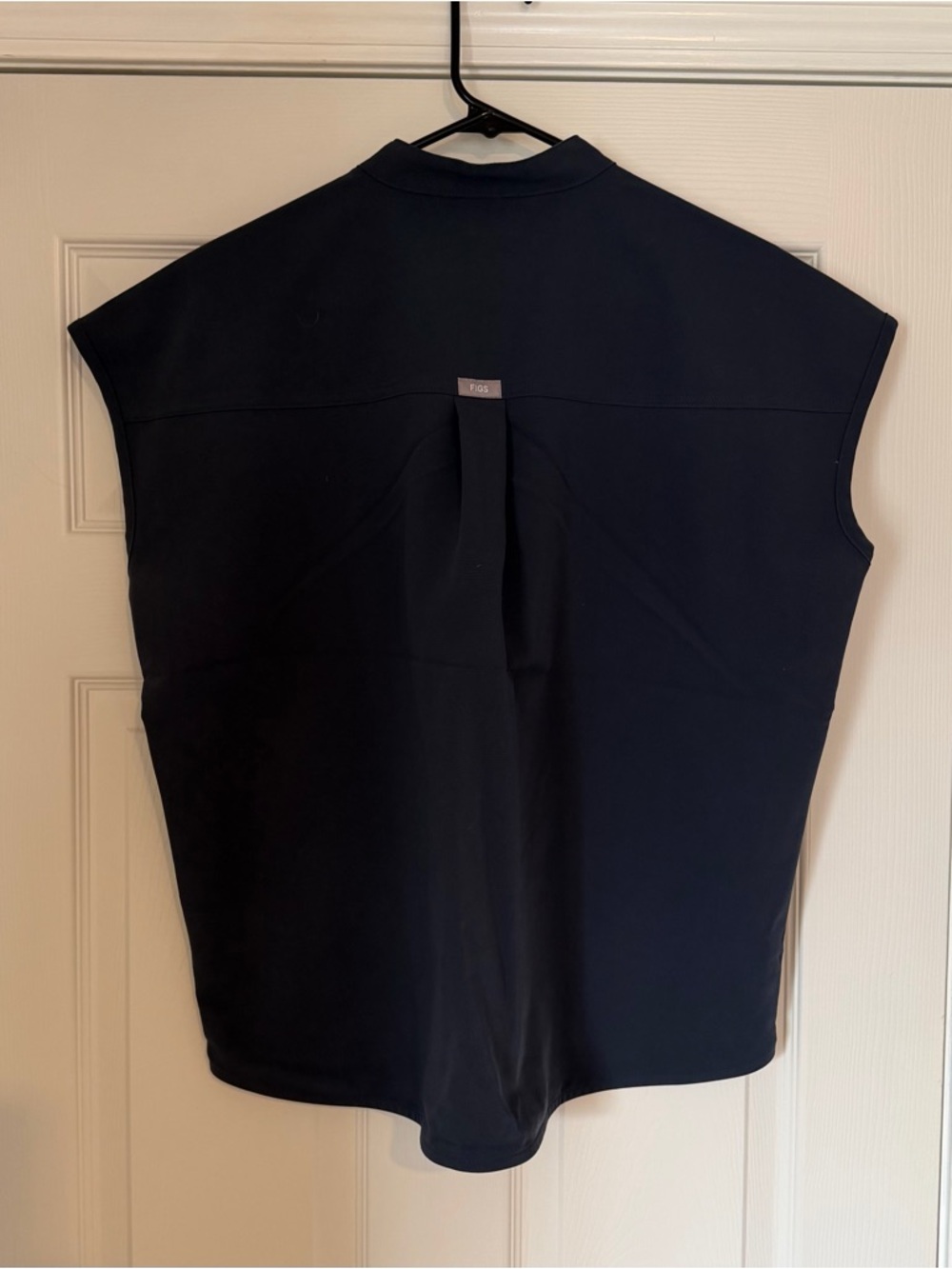 NWT - FIGS Women's Rafaela Oversized Scrub Top - Night Sky - Size Medium - Picture 2 of 6